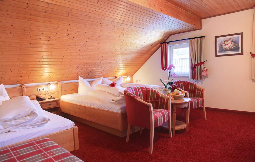 Landhotel Zur Gruenen Kutte Bernshausen Værelse billede