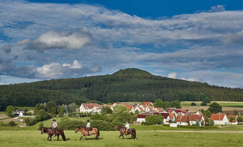 Landhotel Zur Gruenen Kutte Bernshausen Eksteriør billede